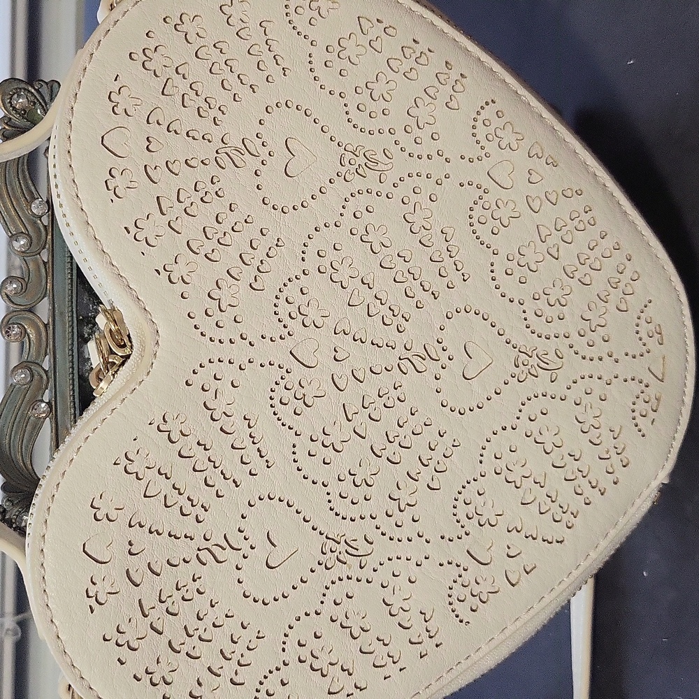 LC Lauren Conrad Crossbody